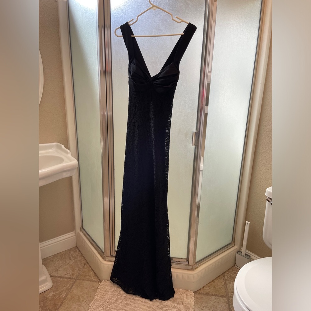 Calvin Klein- Black Lace and Satin Ball Gown